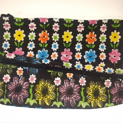 Trousse plate 2 poches en Wax noir et multico 