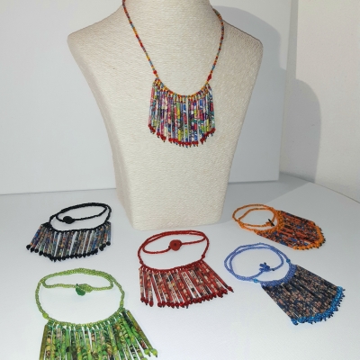 Collier perles de papier