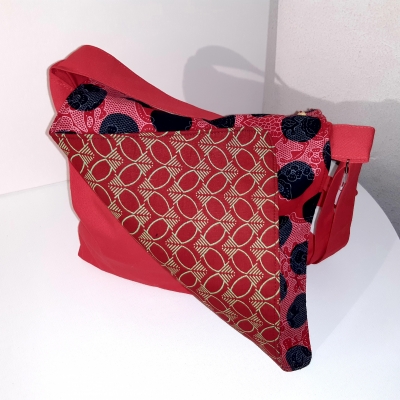 Sac à main rouge rabat double face. Face 2 Sac à main rouge rabat double face. Face 2